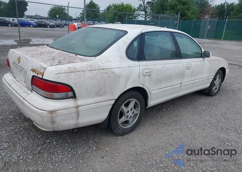 1997 Toyota Avalon Xl z USA, uszkodzony, nr VIN 4T1BF12B8VU168623